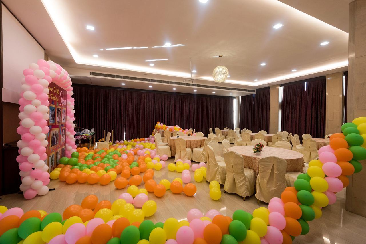 Golden Chariot Vasai Hotel Exterior foto