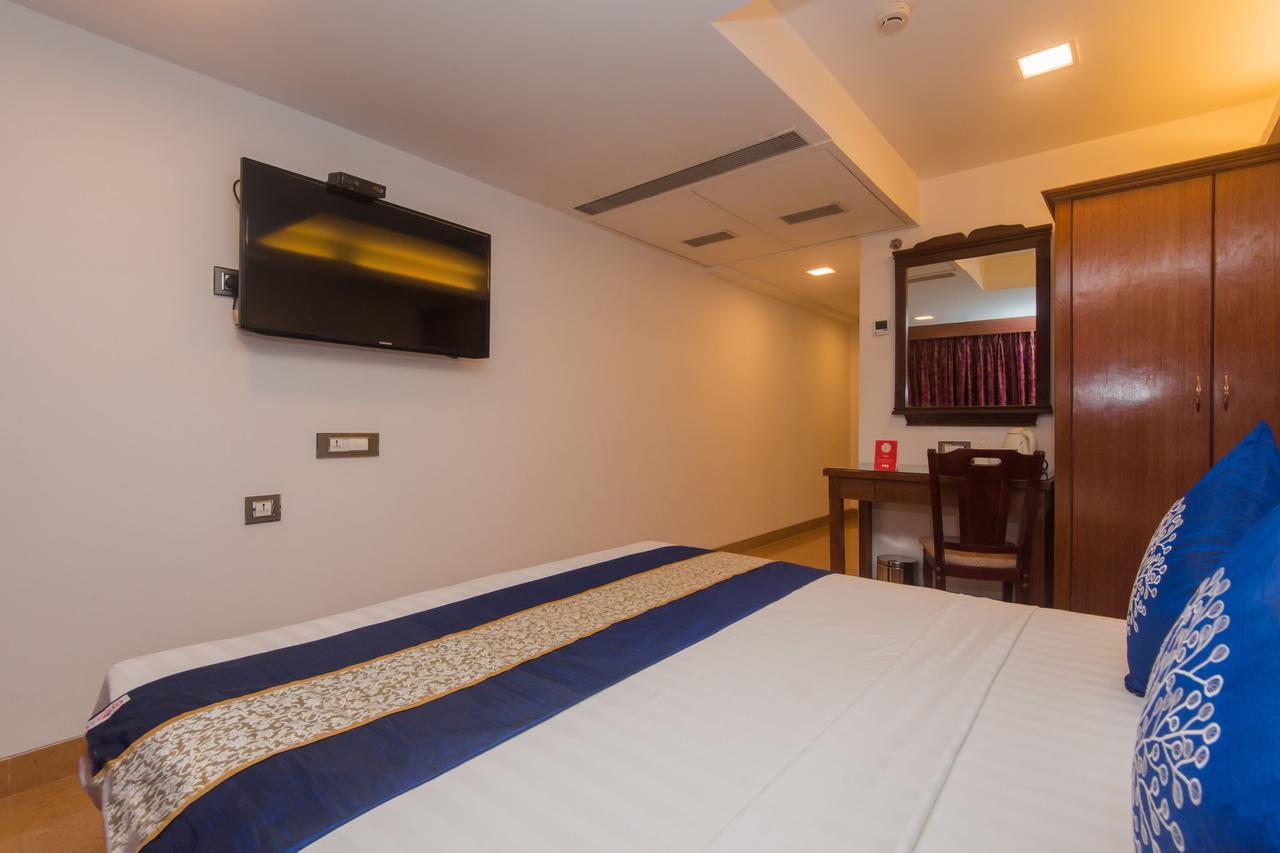 Golden Chariot Vasai Hotel Exterior foto