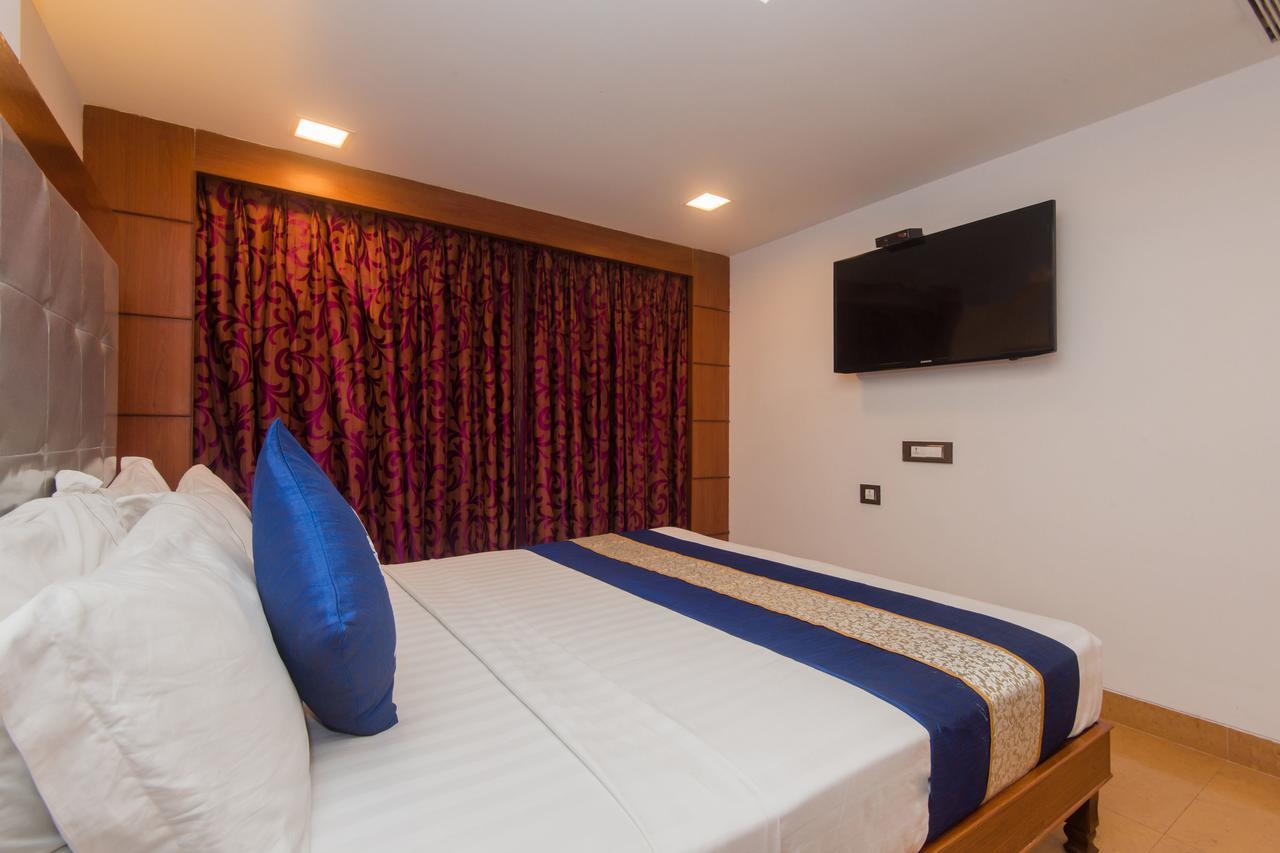 Golden Chariot Vasai Hotel Exterior foto