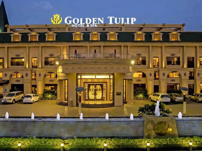 Golden Chariot Vasai Hotel Exterior foto